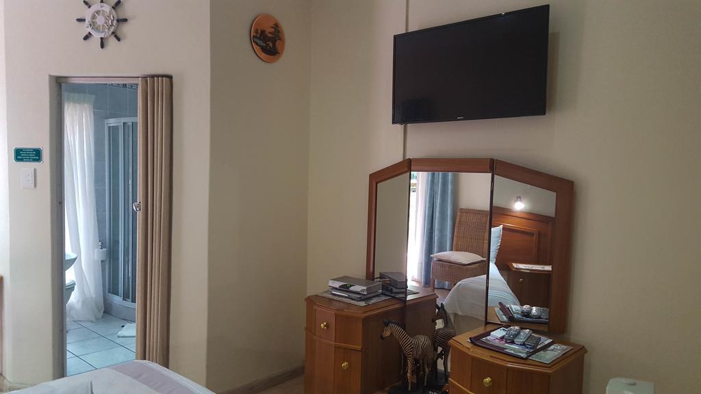 Aark Guest Lodge Vanderbijlpark Exterior foto