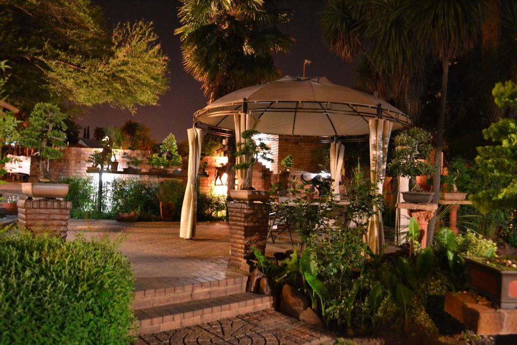 Aark Guest Lodge Vanderbijlpark Exterior foto